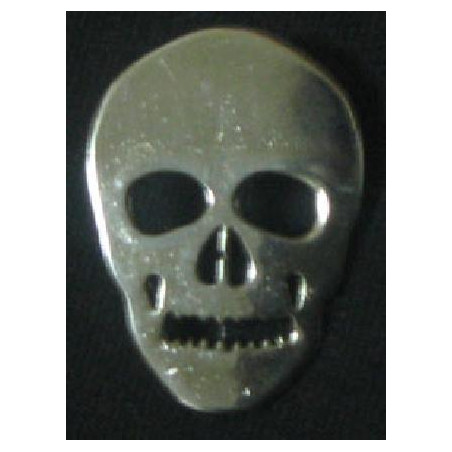 Skull pin