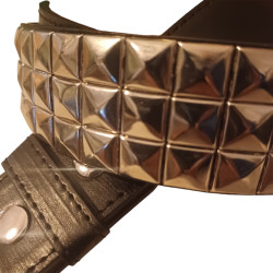 3-row pyramid spikes belt