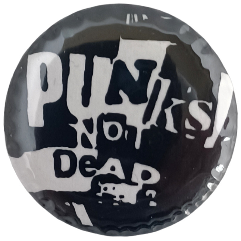 Chapa Punks not dead