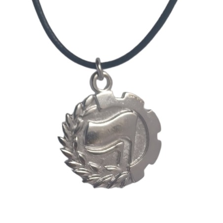 Colgante Acción Antifascista con cordón