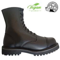 Vegan boots with metal toe cap