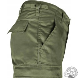 Military pants with pockets
