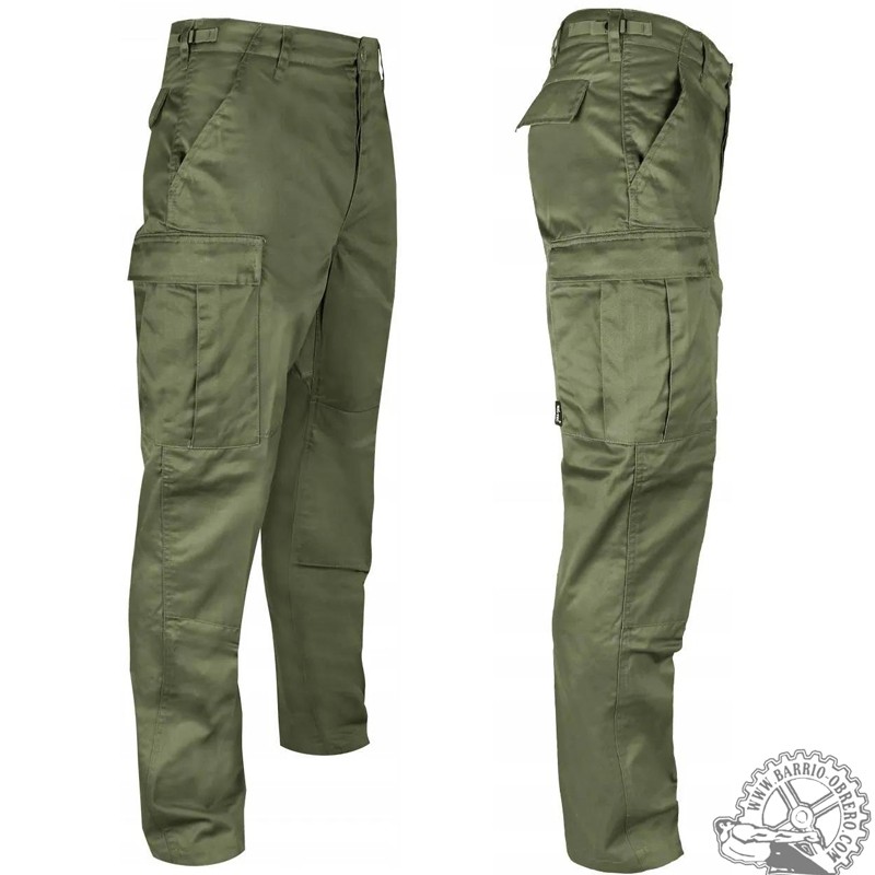 Military pants with pockets