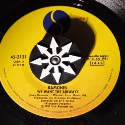 45 rpm vinyl adapter - Star of the Kaos